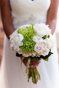 lakefront-summer-wedding-kansas-06-white-roses-peonies-green-chrysanthemums-bridal-bouquet